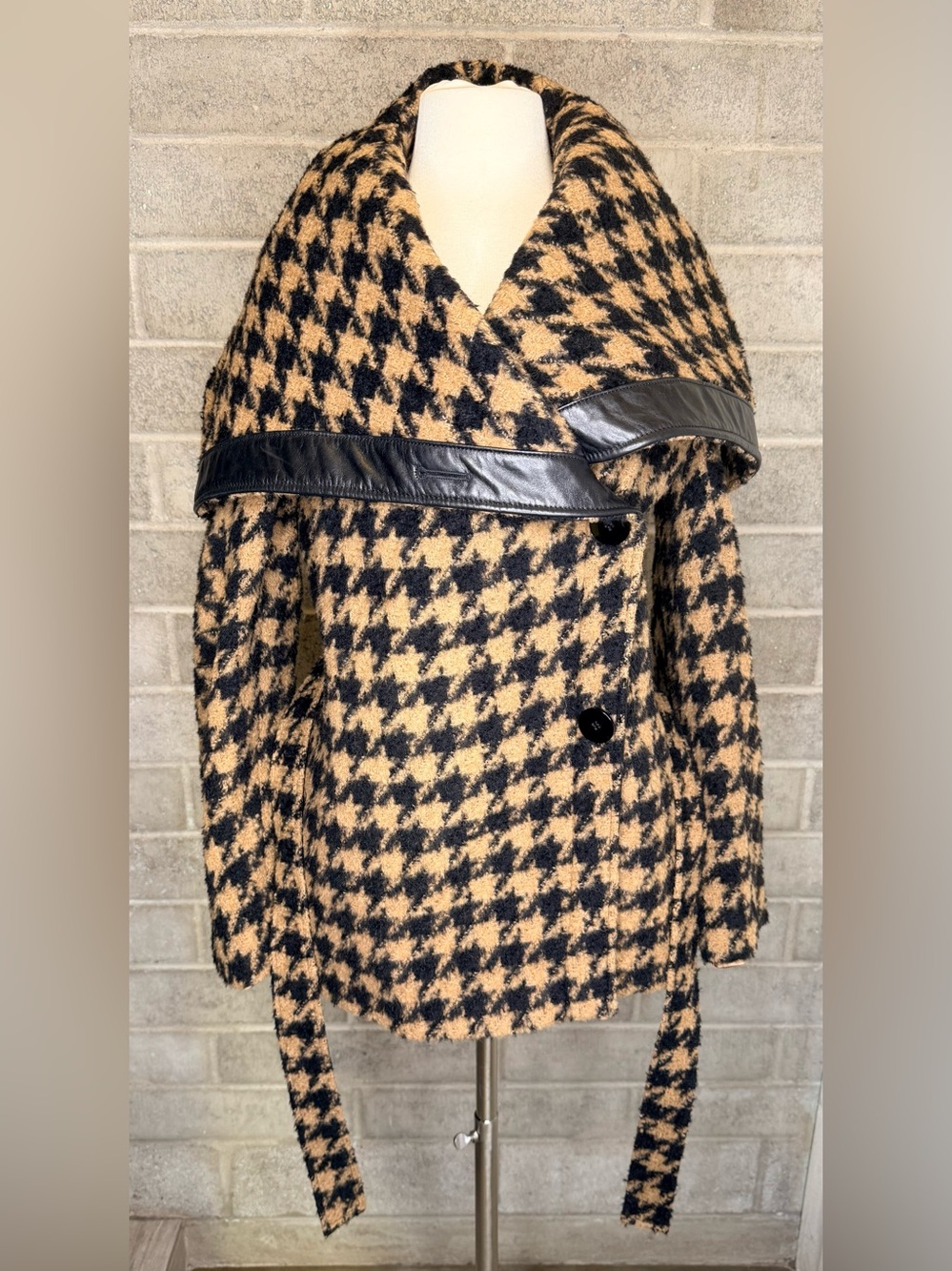 Max Mara Made Italy Houndstooth Belted Wrap Coat Leather Trim Size 8 - Picture 12 of 14